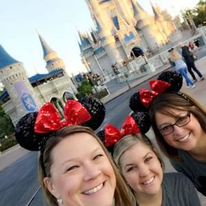 Meet your Posher, Sharon